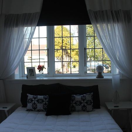 Beautiful Bungalow Cbd Бленем Экстерьер фото